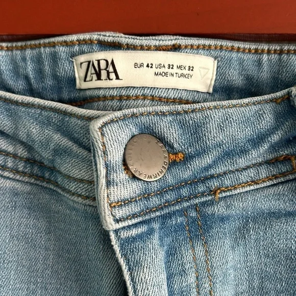 Zara Women's Ripped High Rise Jeans Sizes 32 - Picture 4 of 6